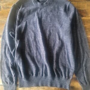 GAP Men's Charcoal Crewneck Sweater